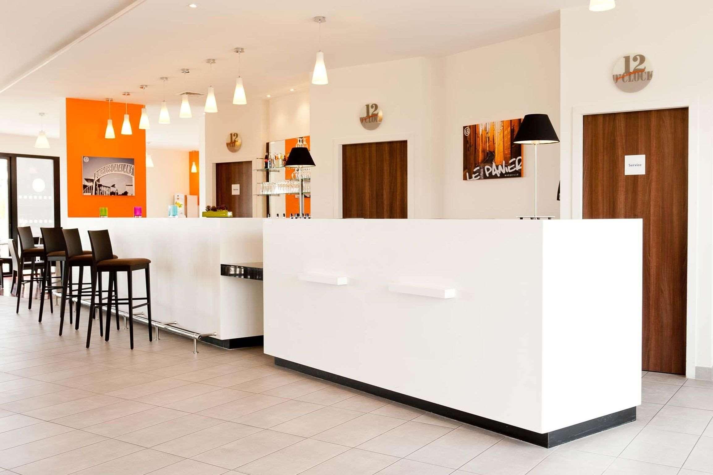 Holiday Inn Express - Marseille Airport, An Ihg Hotel Vitrolles  Exterior foto